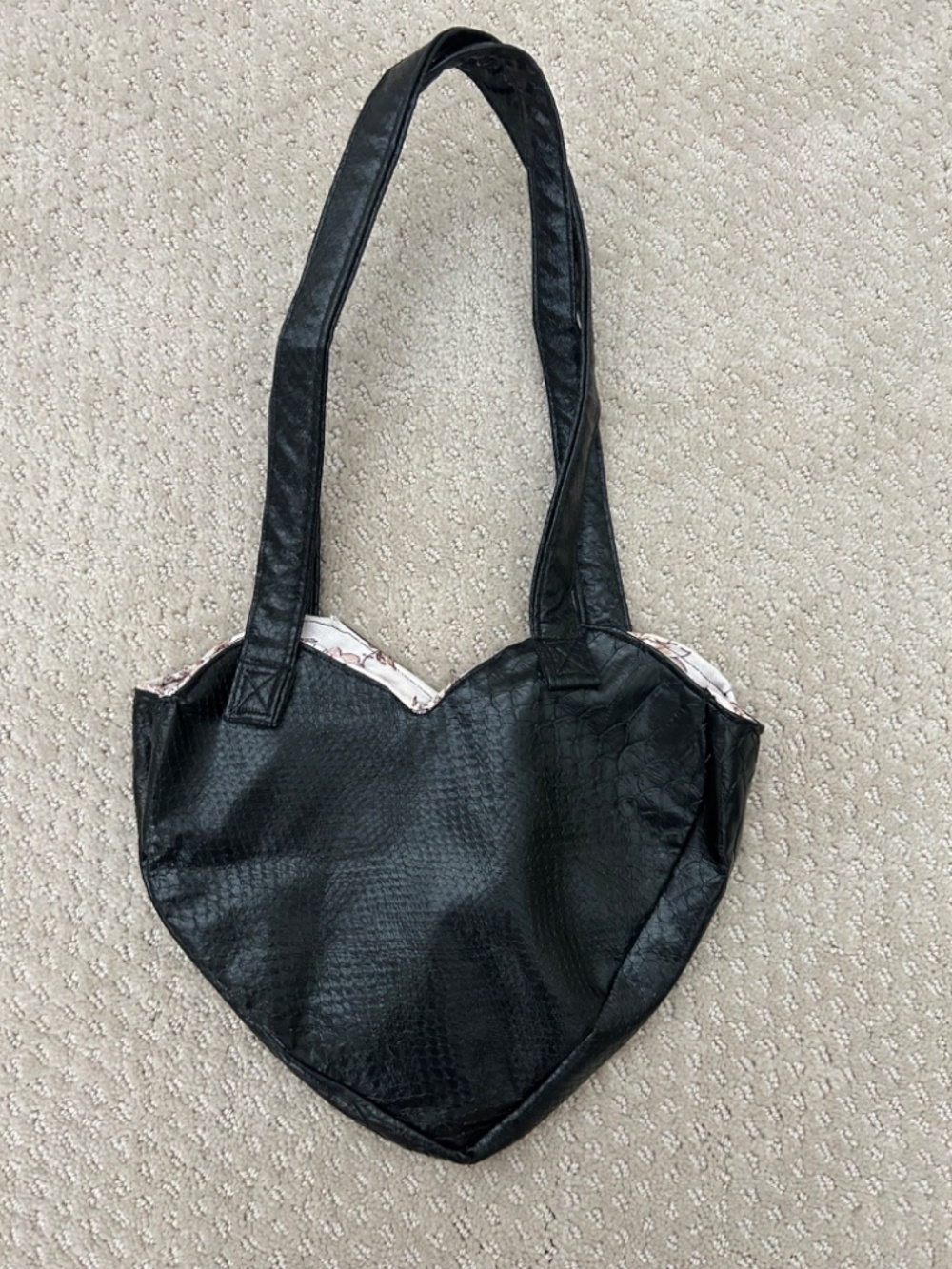 Vintage y2k heart faux leather purse - Picture 3 of 7